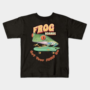 Cute and funny red eyed tree frog riding a skateboard for he wants to get his jump on tee Kids T-Shirt